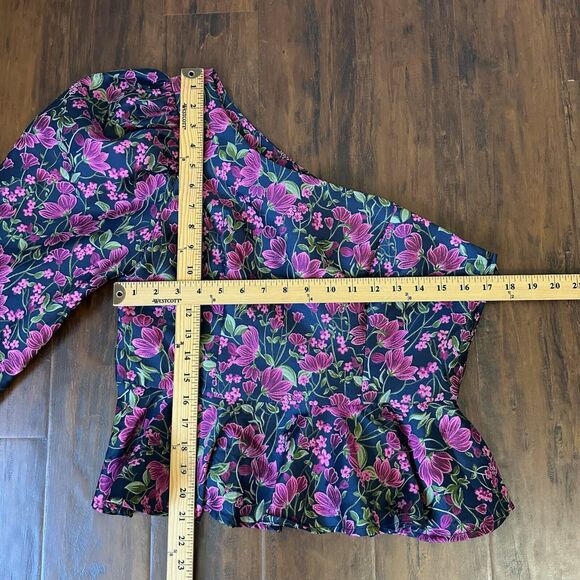 NWOT EN SAISON Floral Jacquard One Shoulder Top in Multi Floral Print - Picture 13 of 13